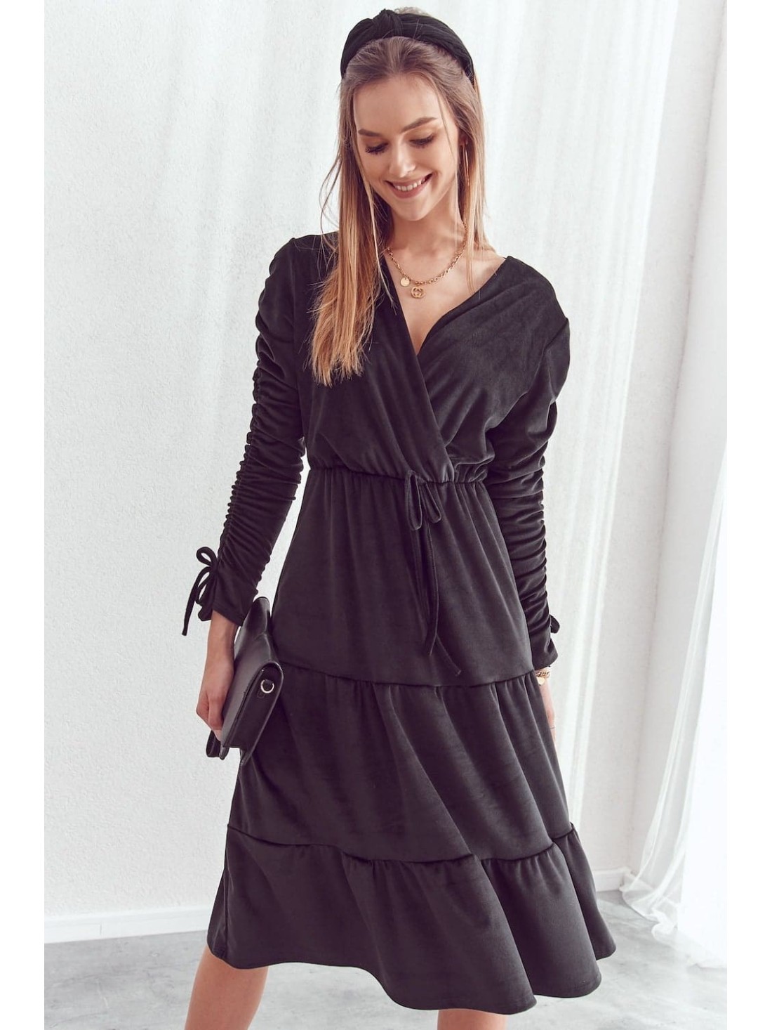 Rochie din velur cu decolteu plic, neagra 0548 - Magazin online - Boutique